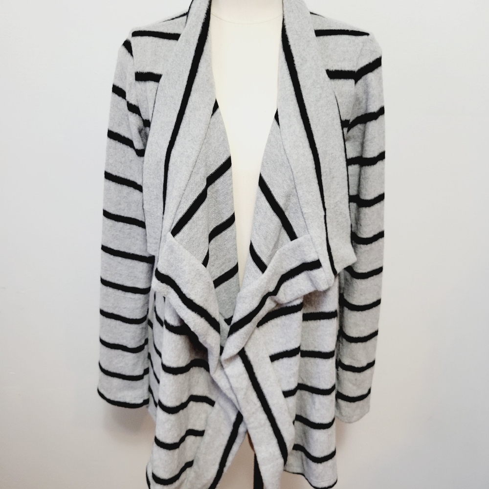 Sugar Maple Boutique striped fleece cardigan size large